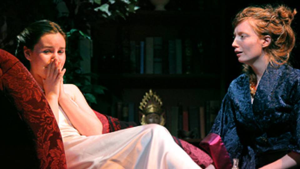 Gillian discusses her plight with Aunt Queenie