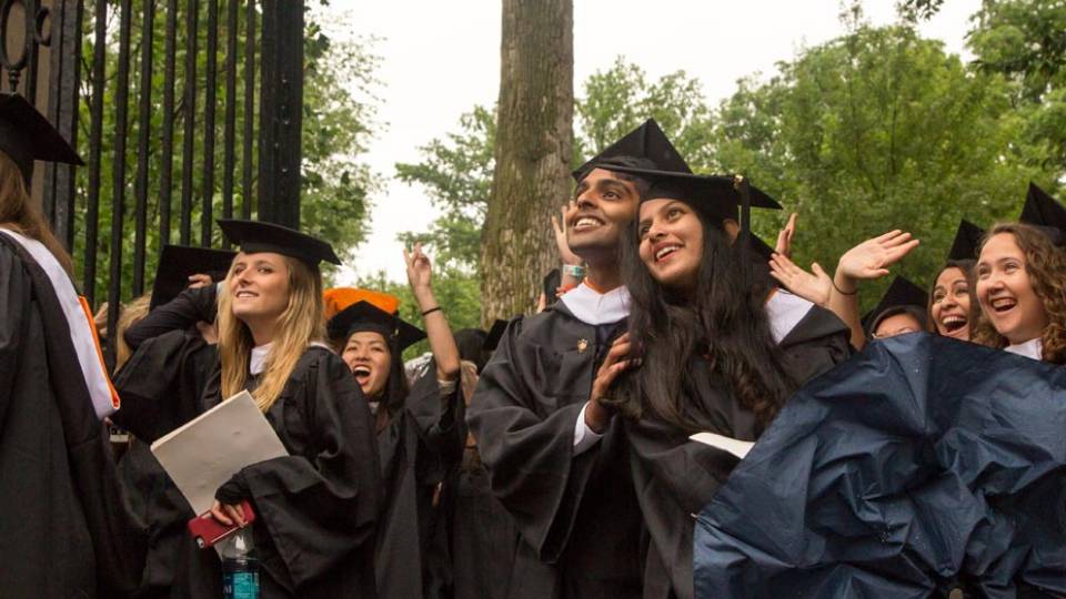 Commencement 2016 PREVIEW