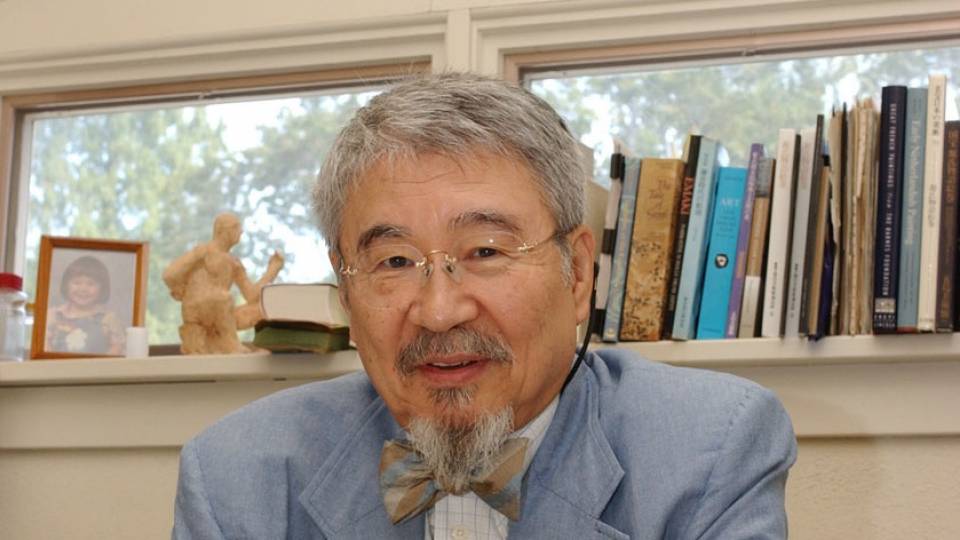 Yoshiaki Shimizu in his office
