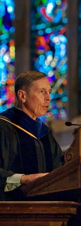 Petraeus at podium