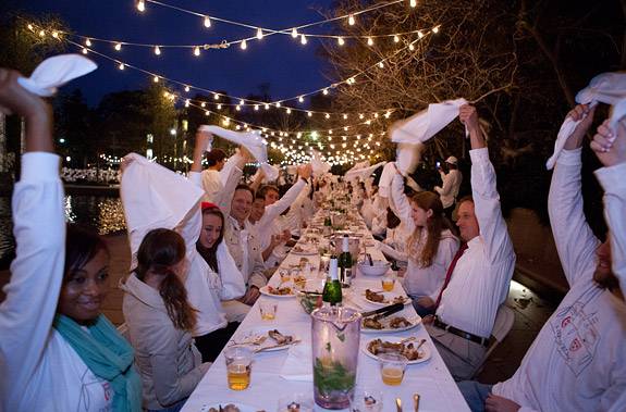 White Dinner napkins