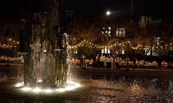 White Dinner fountain