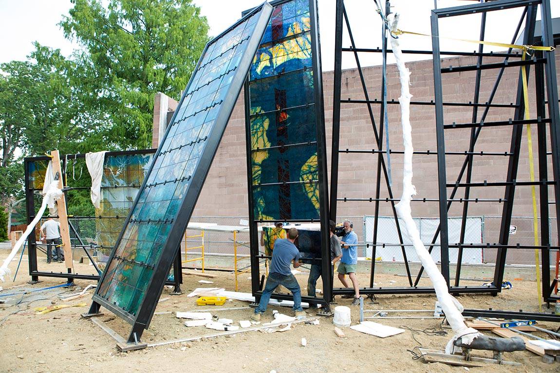 Starn "(Any) Body Oddly Propped" sculpture installation