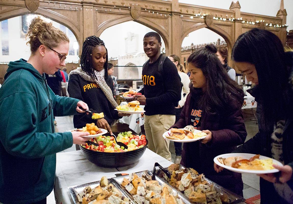 Reading Period Whitman College late night breakfast study break