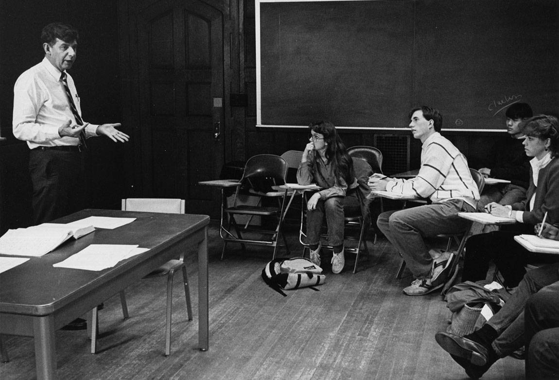 Princeton President Emeritus William G. Bowen teaching in 1985
