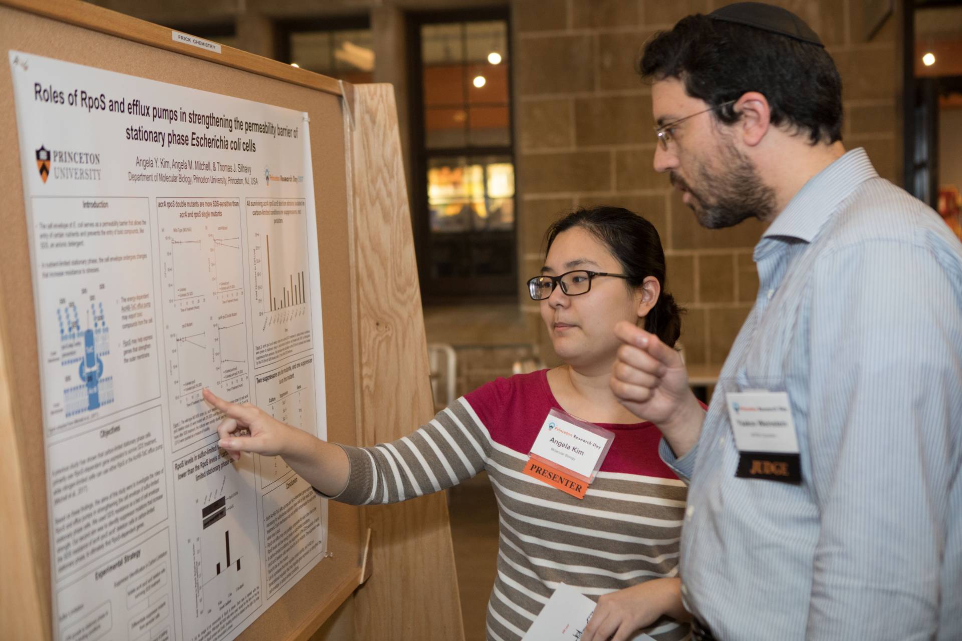 Senior Angela Kim presenting at Princeton Research Day