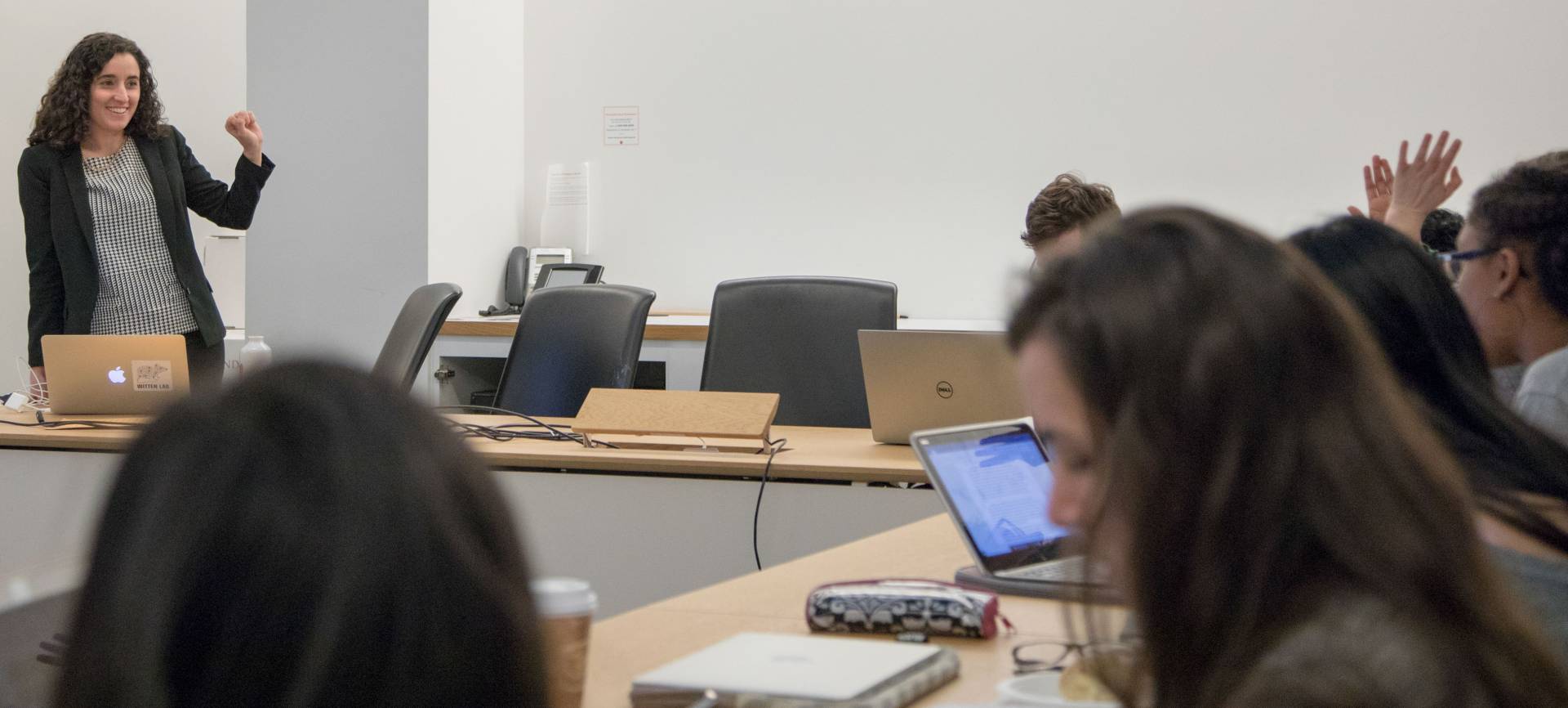 Ilana Witten teaching class