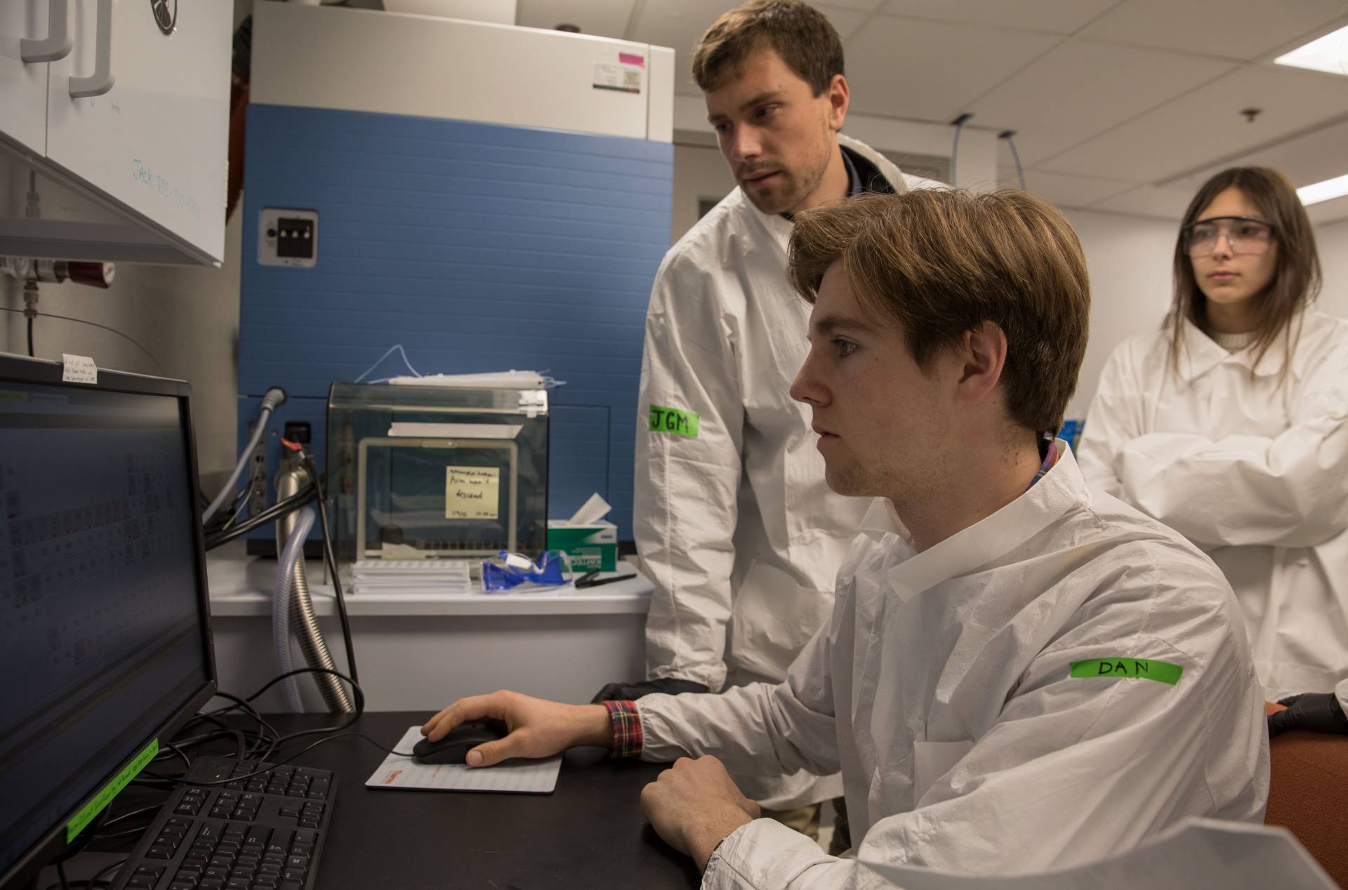 Students working in lab