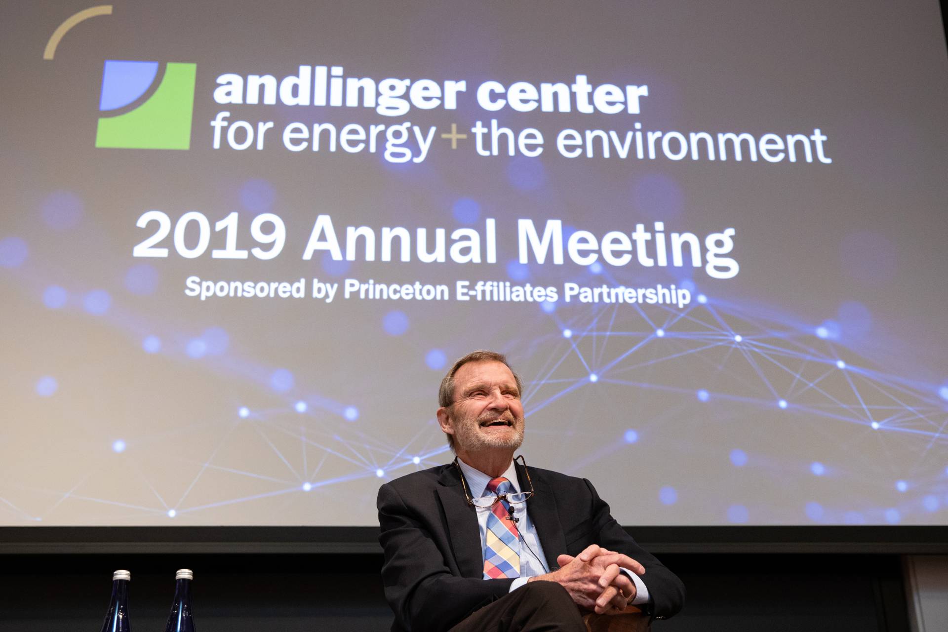 Phil Sharp speaks to an audience