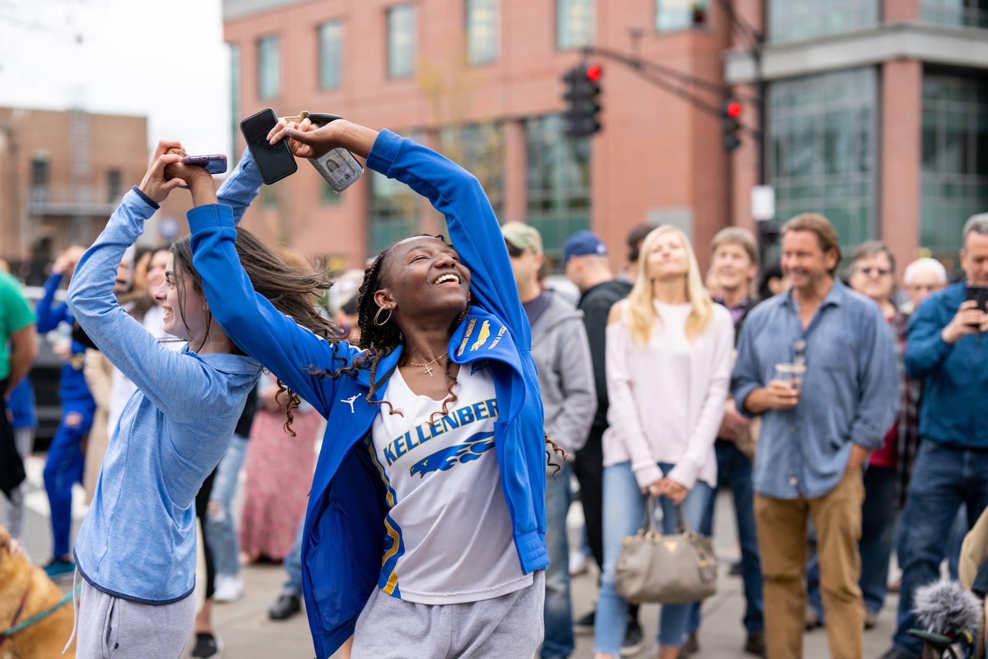 Porchfest, audience for The Shaxe at 102 Witherspoon