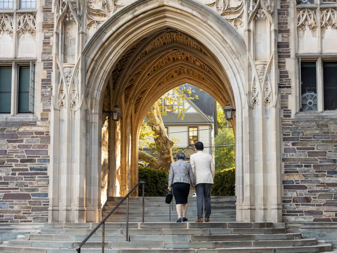 Ikeda Arch dedication