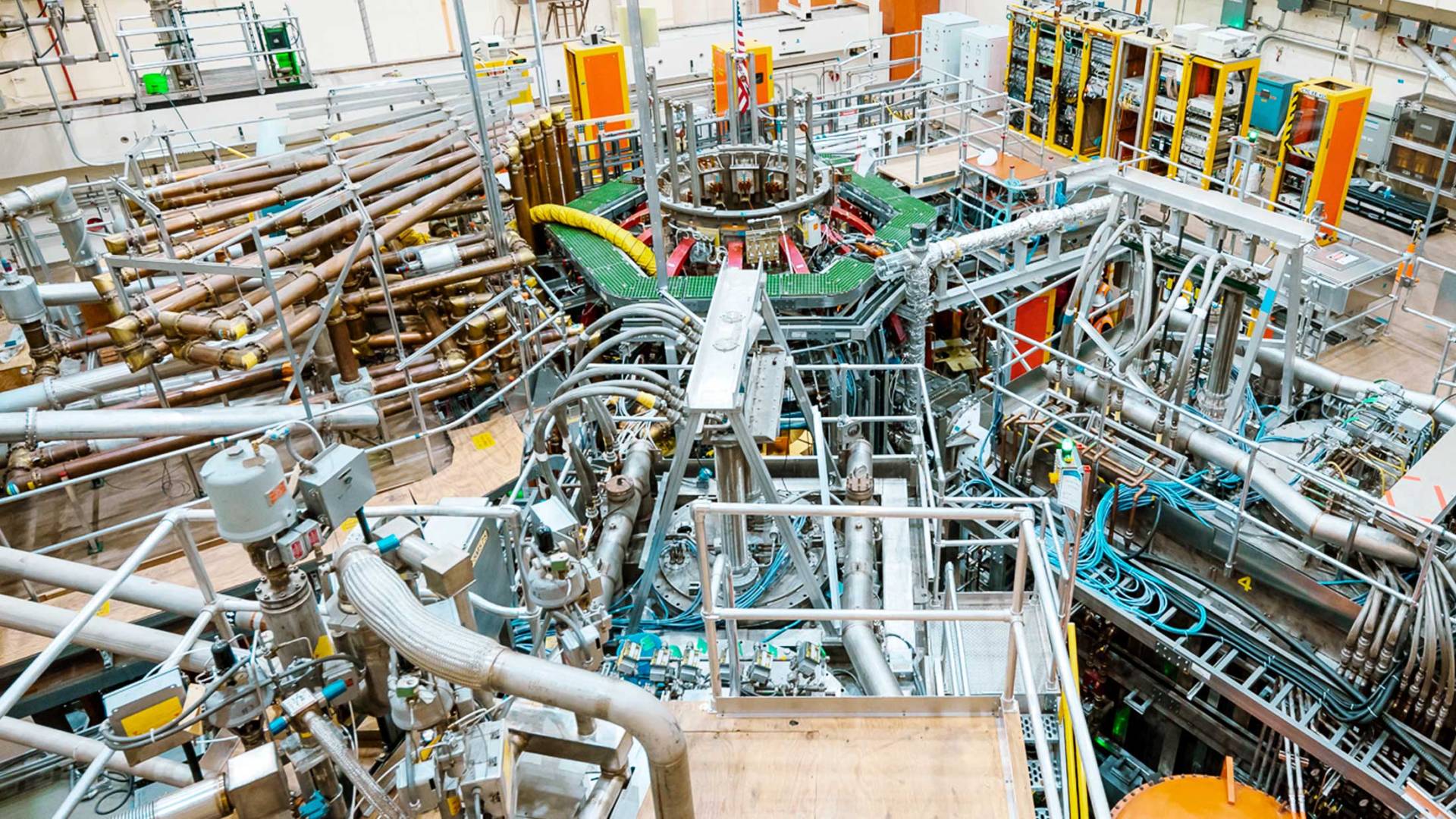 NTSX-U room, full of machines