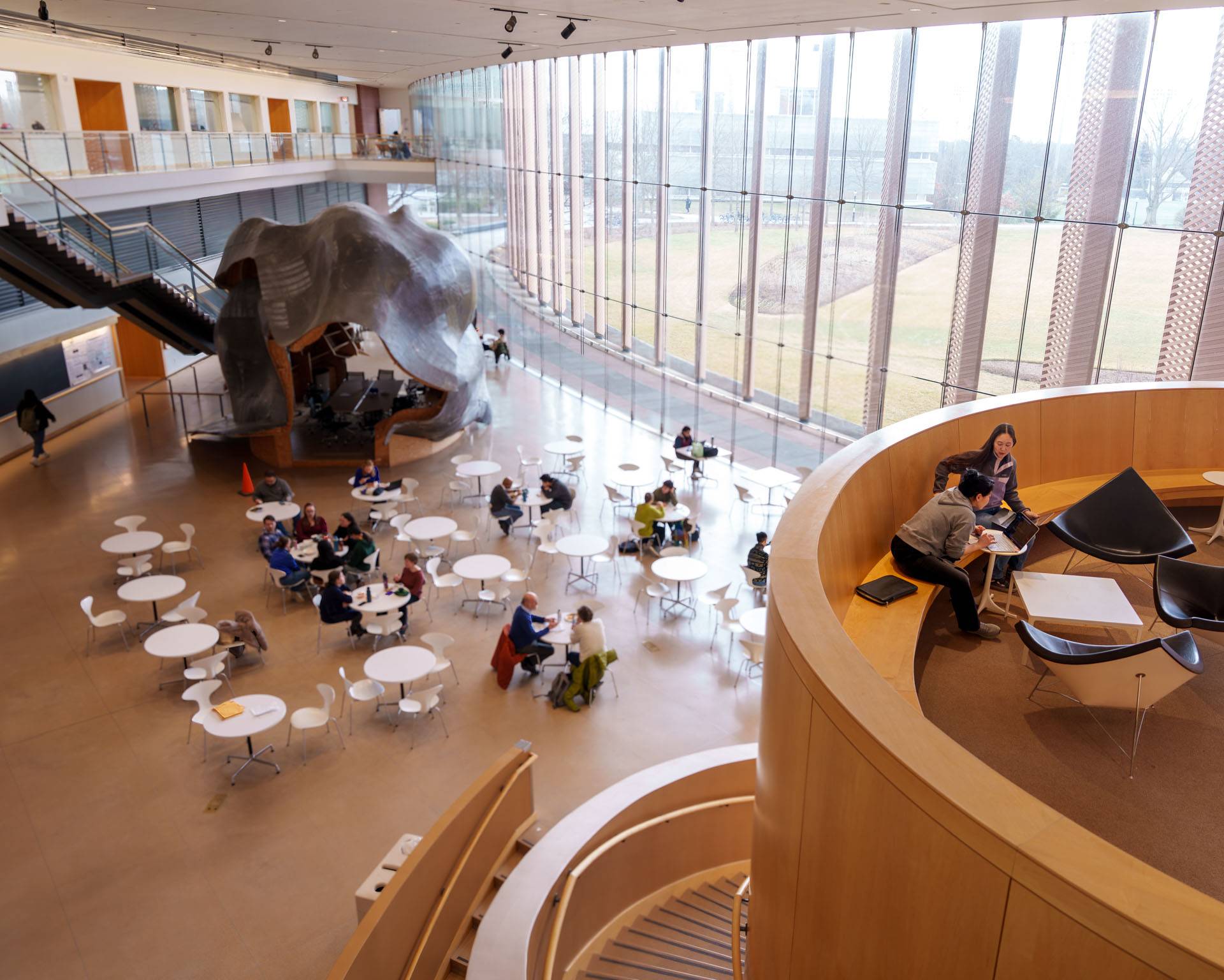 A birds-eye view of the atrium inside Carl Icahn Laboratory
