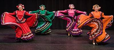 Ballet Folklórico dancing