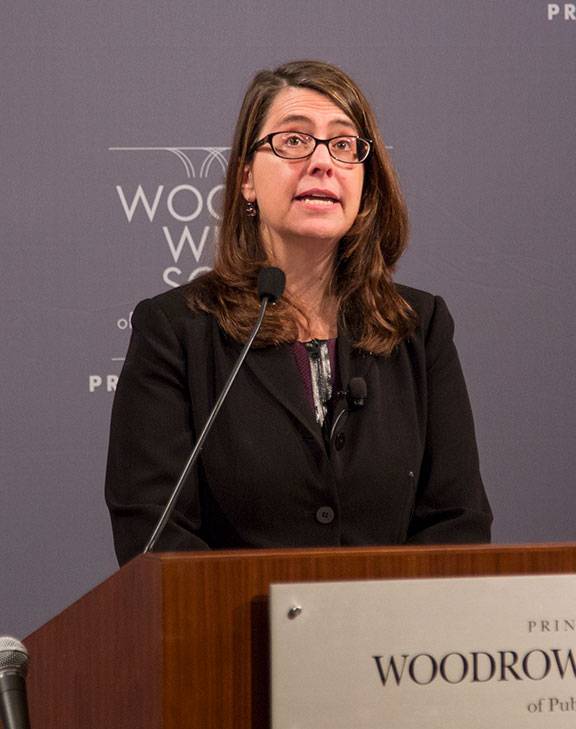 Liz Lempert speaks at Naturalization Ceremony